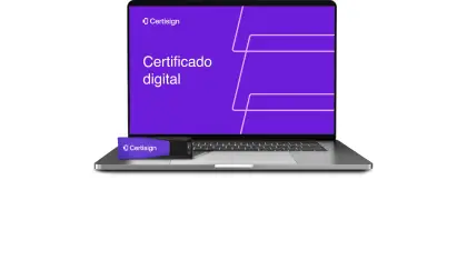 Imagem de um notebook e um pendrive com a logo da Certisign e escrito o nome do produto Certificado Digital | Certificação Digital | Certisign